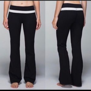 Lulu lemon pants size 6 immaculate condition !